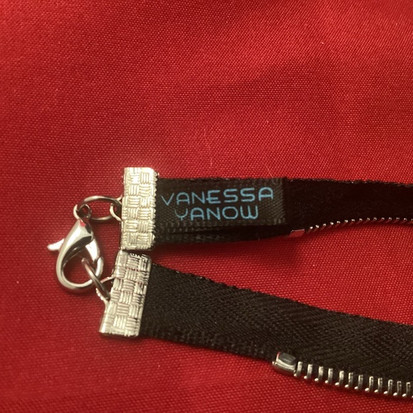 Vanessa Yanow black and silvertone zipper necklace - Picture 4 of 5